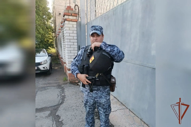  Сотрудник вневедомственной охраны Росгвардии рассказал корреспонденту Издательского дома «Хыпар» о службе в ВДВ