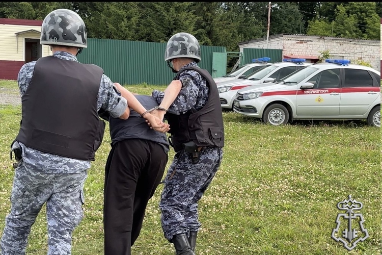 Сотрудники Росгвардии задержали в Чебоксарах мужчину, который нанес побои медицинскому работнику