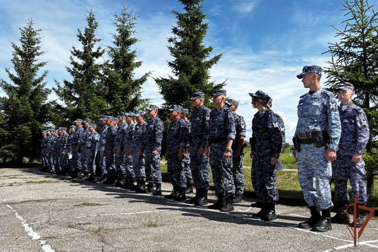 В Чувашии определили «лучших по профессии» среди сотрудников вневедомственной охраны Росгвардии
