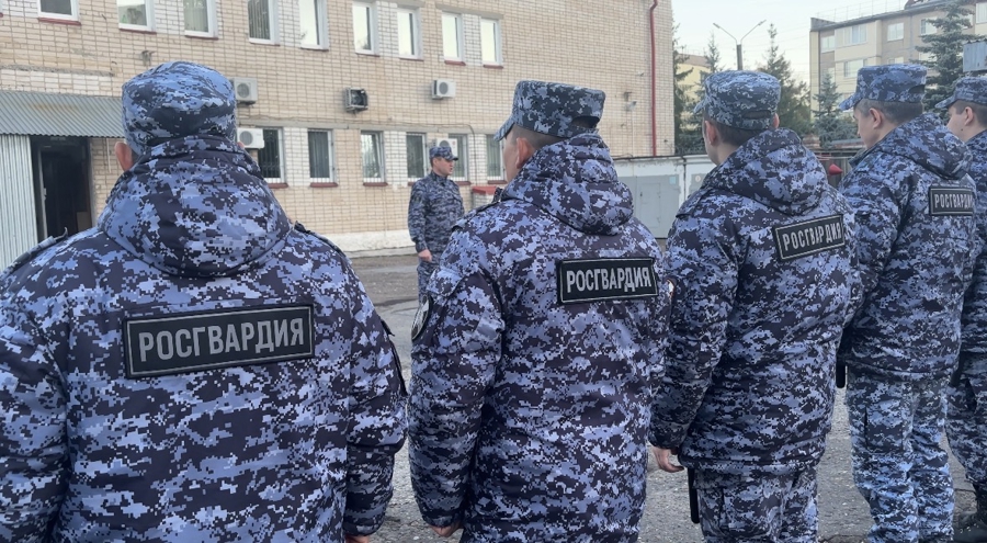  Сотрудники и военнослужащие Управления Росгвардии по Чувашской Республике обеспечили правопорядок в единый день голосования