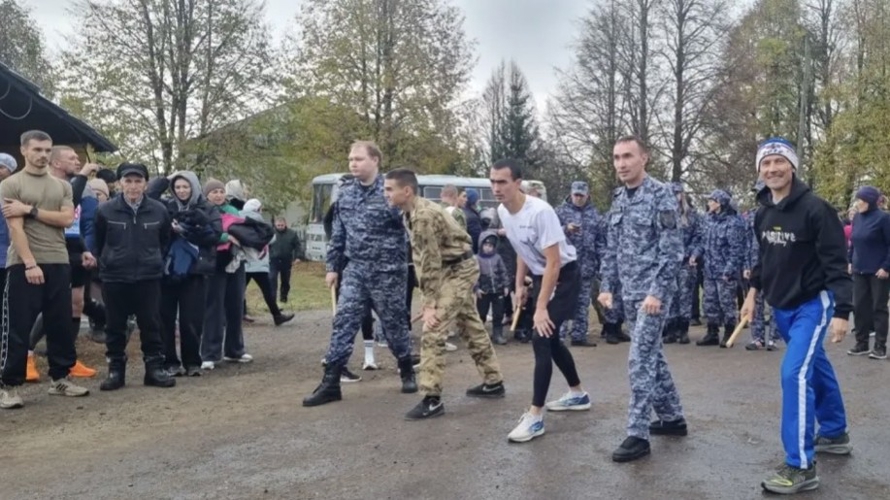 В Чувашии память военнослужащего Росгвардии почтили традиционной легкоатлетической эстафетой